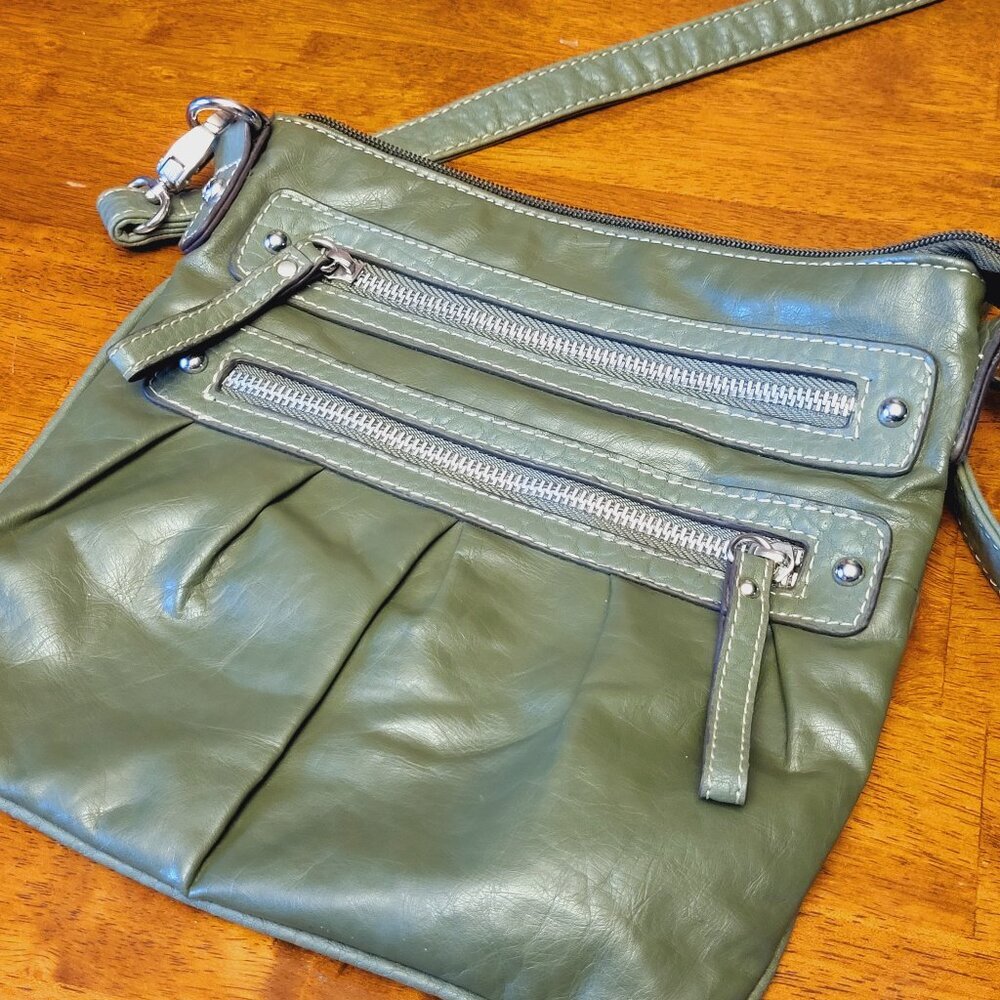 NY&C ~ “Army” Green ~ One Strap Shoulder Bag ~ NWOT